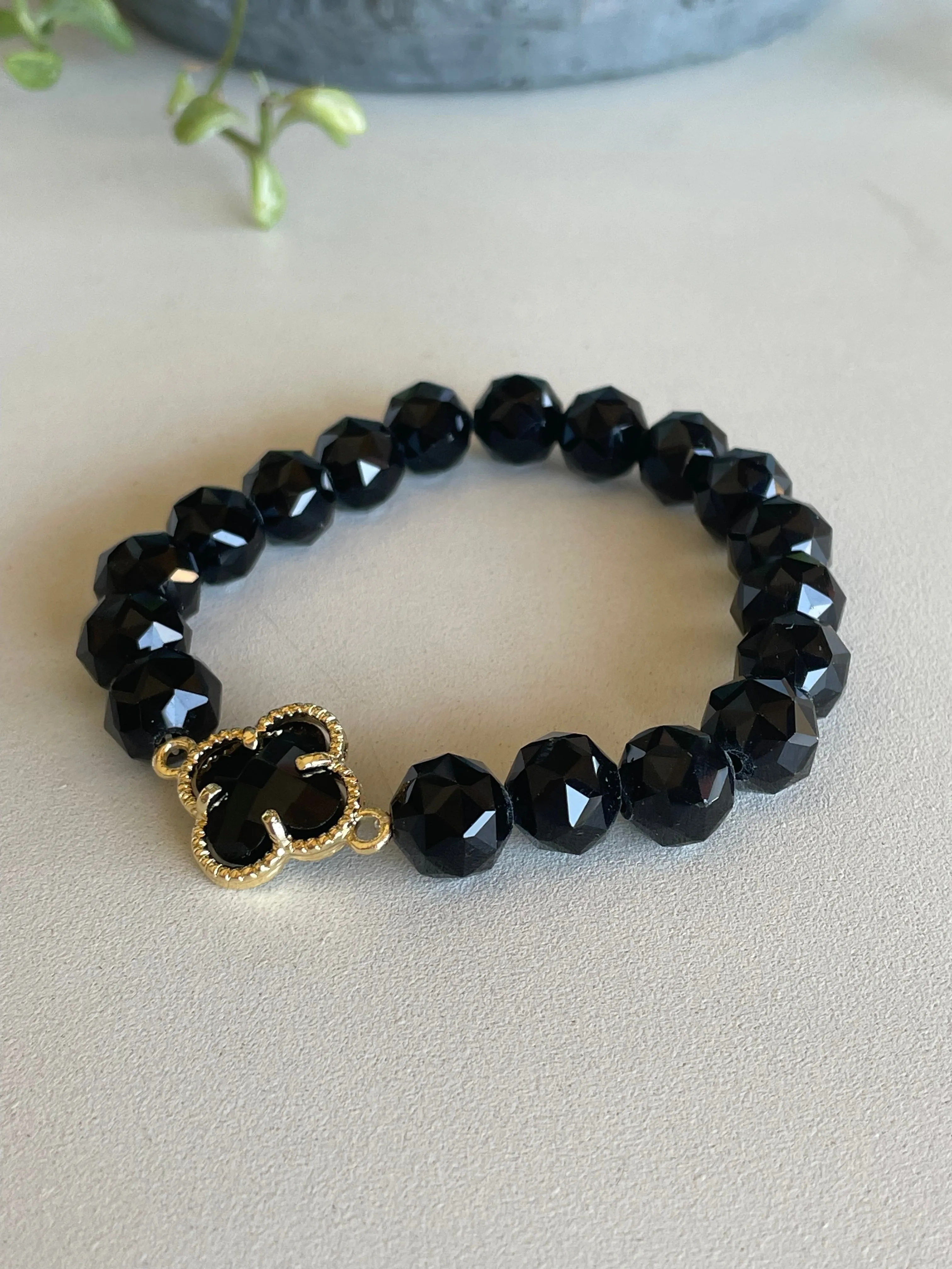 Black Beads & Gold Trim Clover Stretch Bracelet