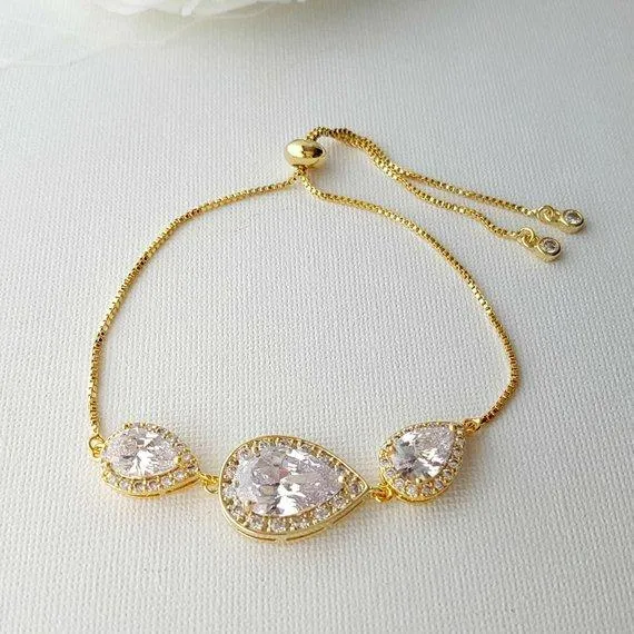 Crystal Bridal Bracelet, Wedding Jewelry, Bridesmaid Bracelet, Teardrop Bracelet, Zirconia Wedding Bracelet Adjustable Bracelet, Evelyn