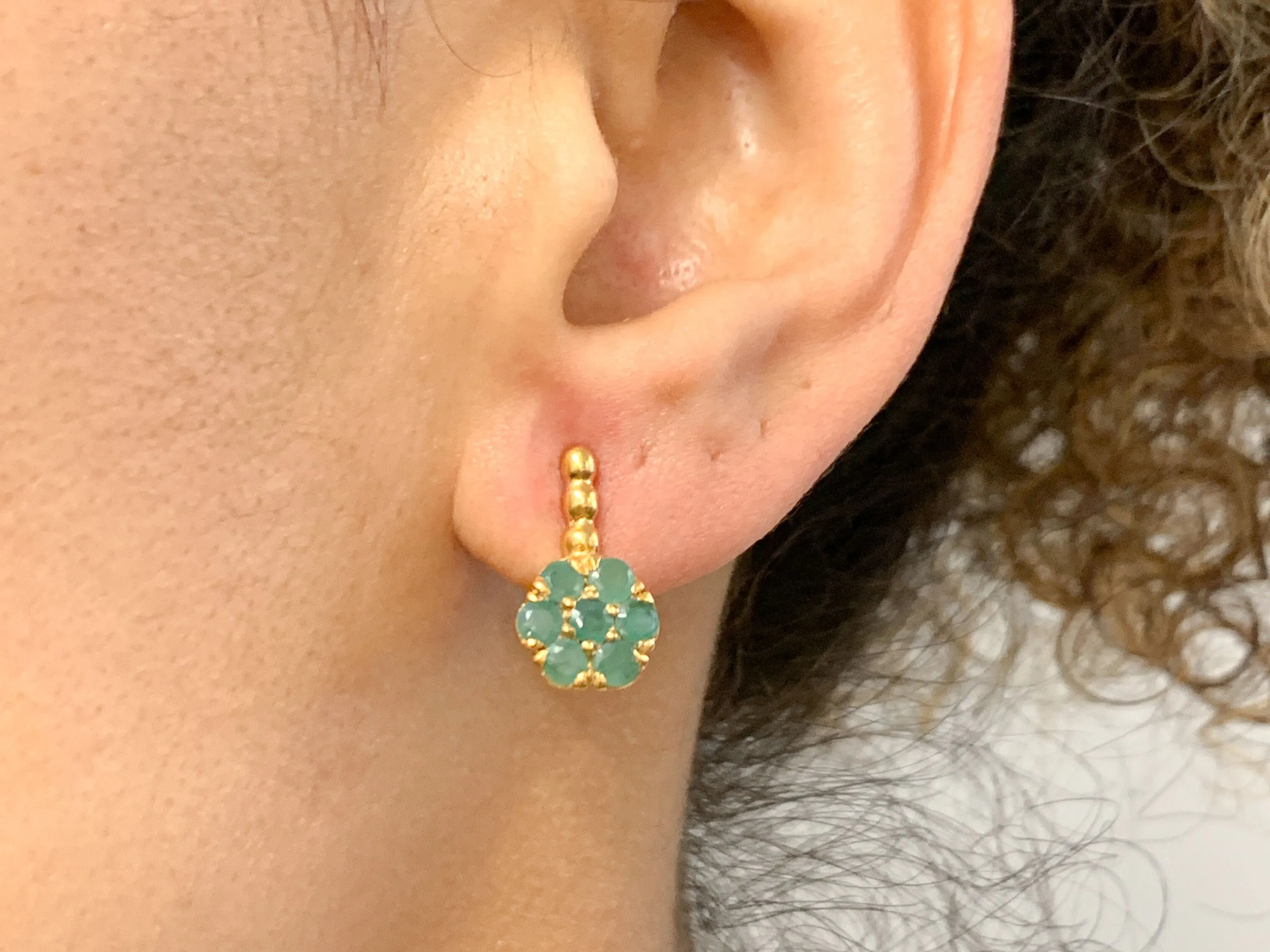 Emerald Flower Earrings - Gold Emerald Earrings - Emerald Daisy Earrings