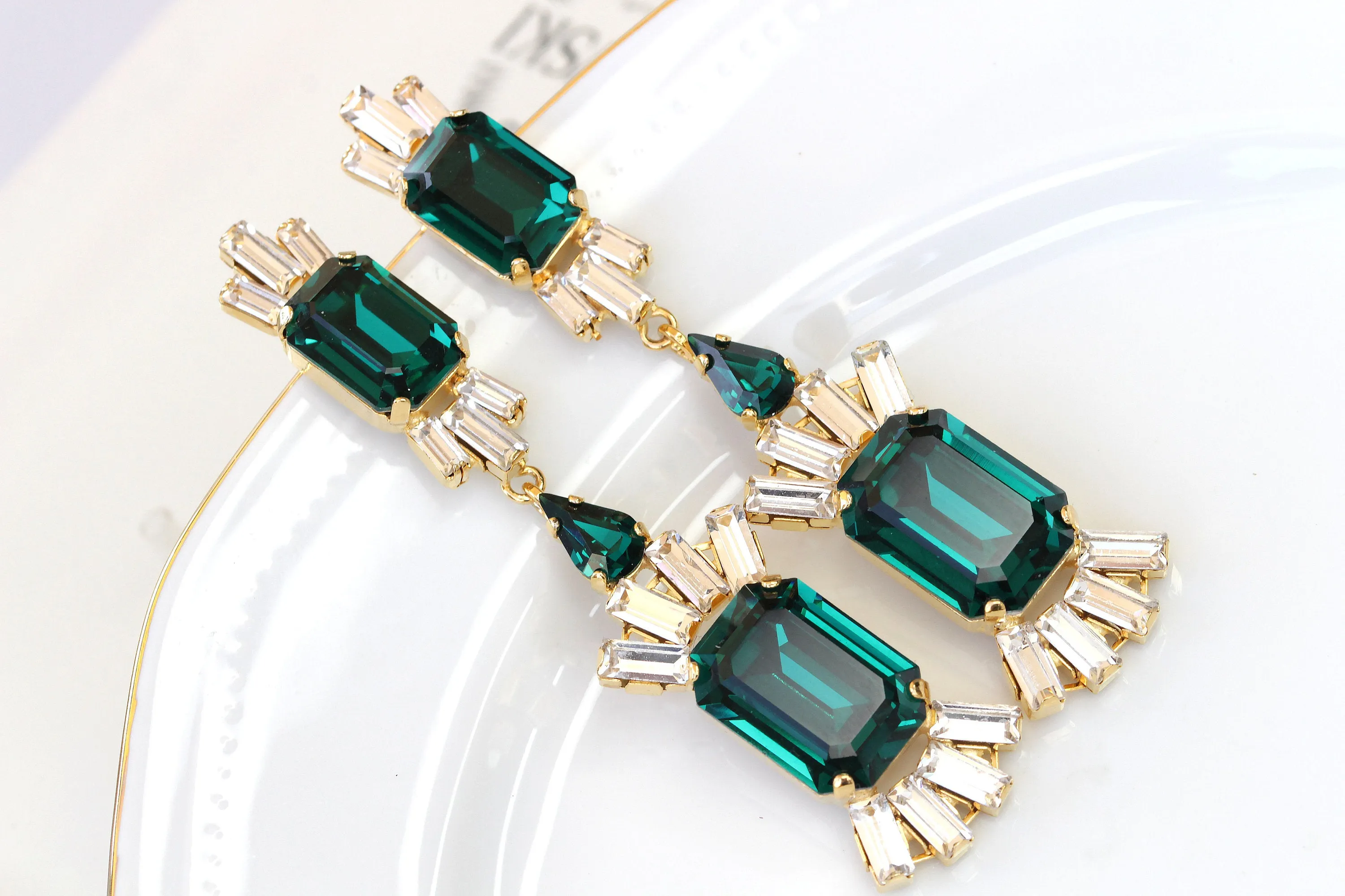 Emerald STATEMENT RING