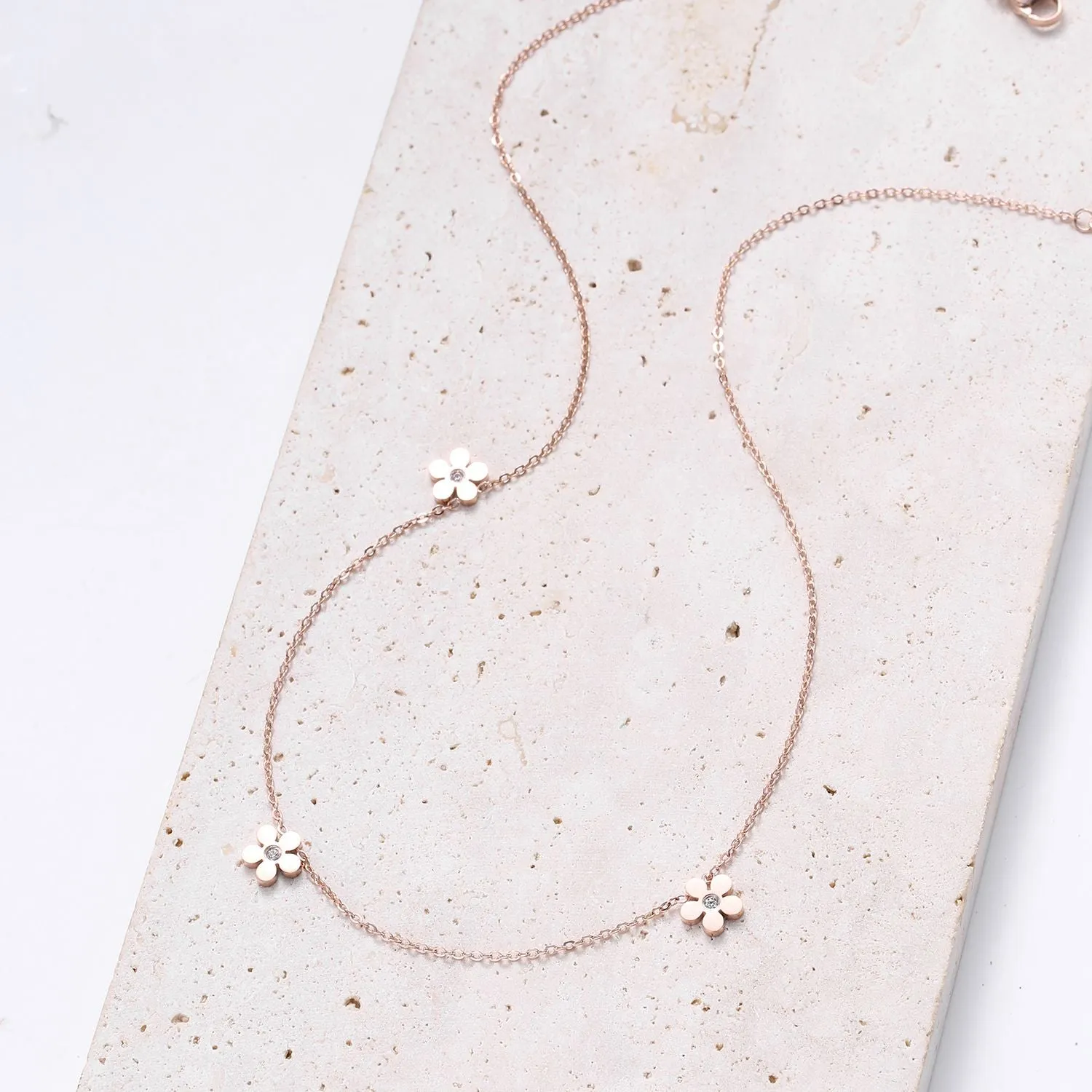 Forget-Me-Not Charm Necklace Rose Gold