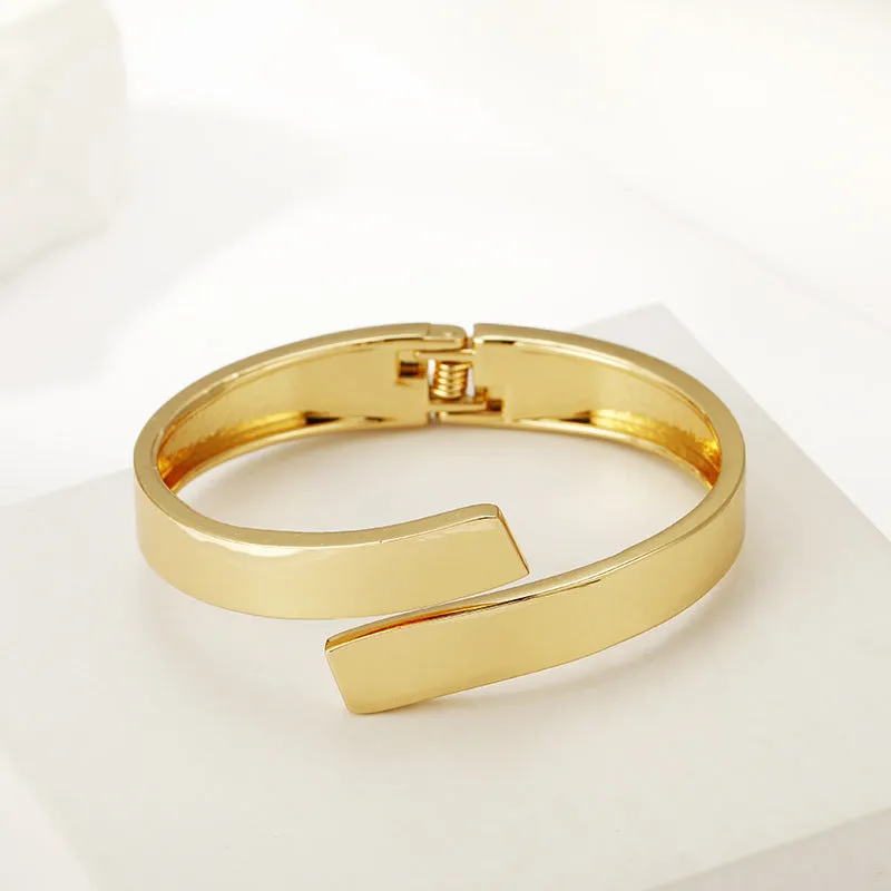 Glossy Irregular Gold Bracelet with Unique Personality Fashion Buckles