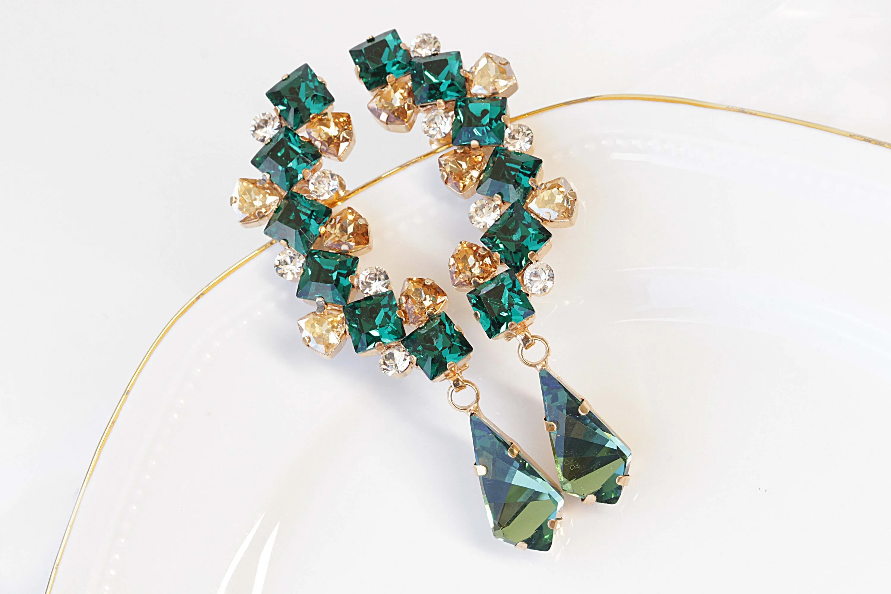 Gold EMERALD STUD EARRING