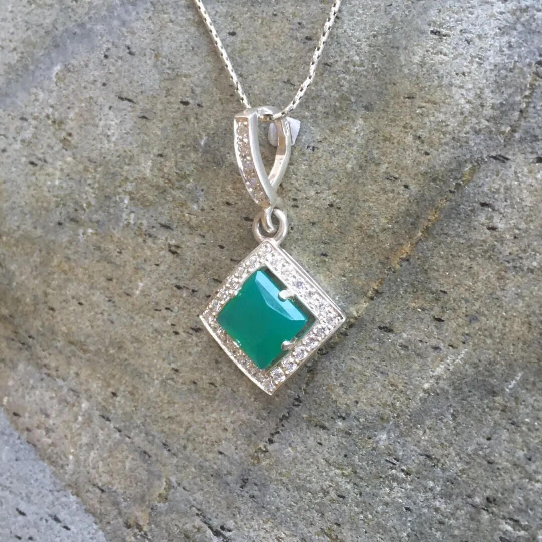 Green Emerald Pendant - Vintage Emerald Necklace - Princess Cut Silver Necklace