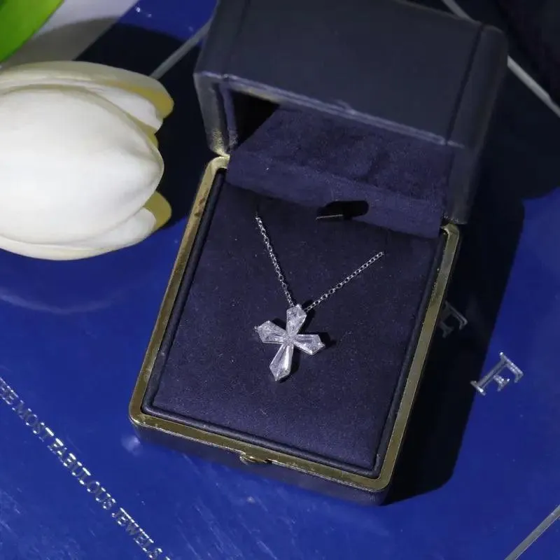 London England Luxury Brand Jewelry High Quality 925 Sliver Diamond Cross Necklace For Women Charming Gift Higher Quality