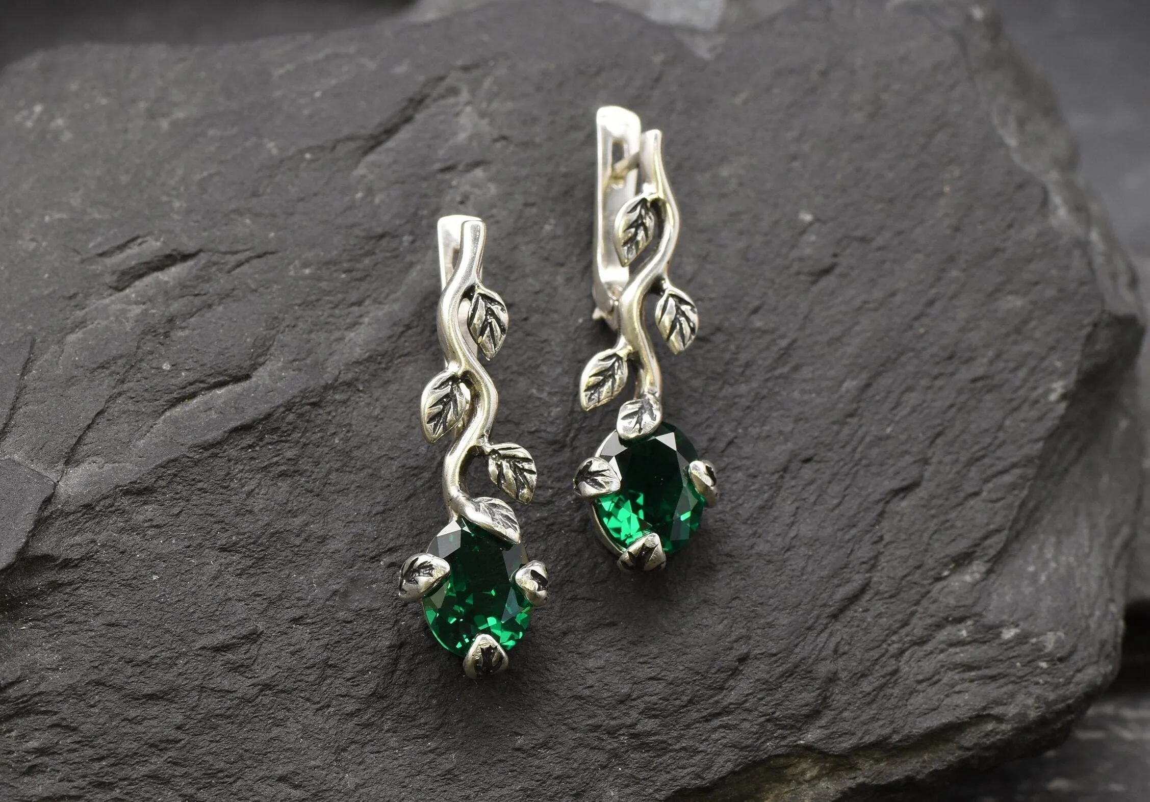 Long Emerald Earrings - Green Drop Earrings - Vintage Leaf Earrings