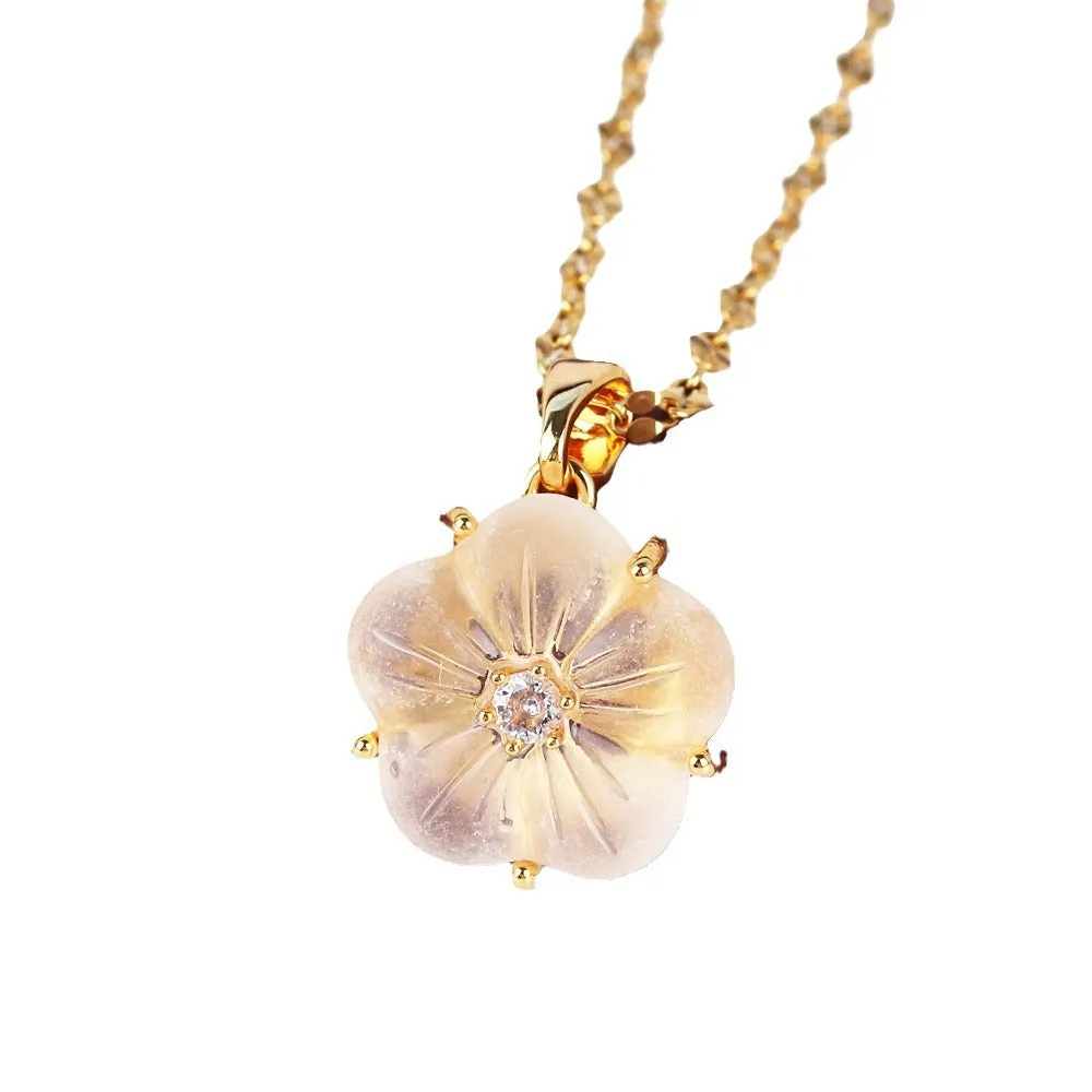 Moderate Luxury Flower Petal Plastic Necklaces