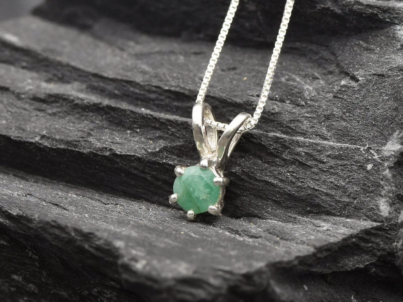 Natural Emerald Pendant - Dainty Round Necklace - May Birthstone Necklace