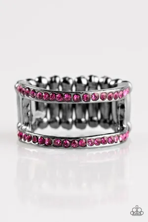 Paparazzi Ring ~ Surrender The Sparkle - Pink