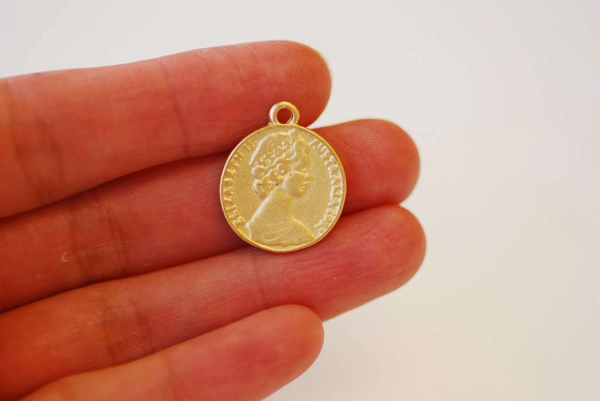 Queen Elizabeth Coin Pendant- 18k gold plated over 925 sterling silver, English Coin, Medallion Pendants, One Pound, 1967 Coin, 492