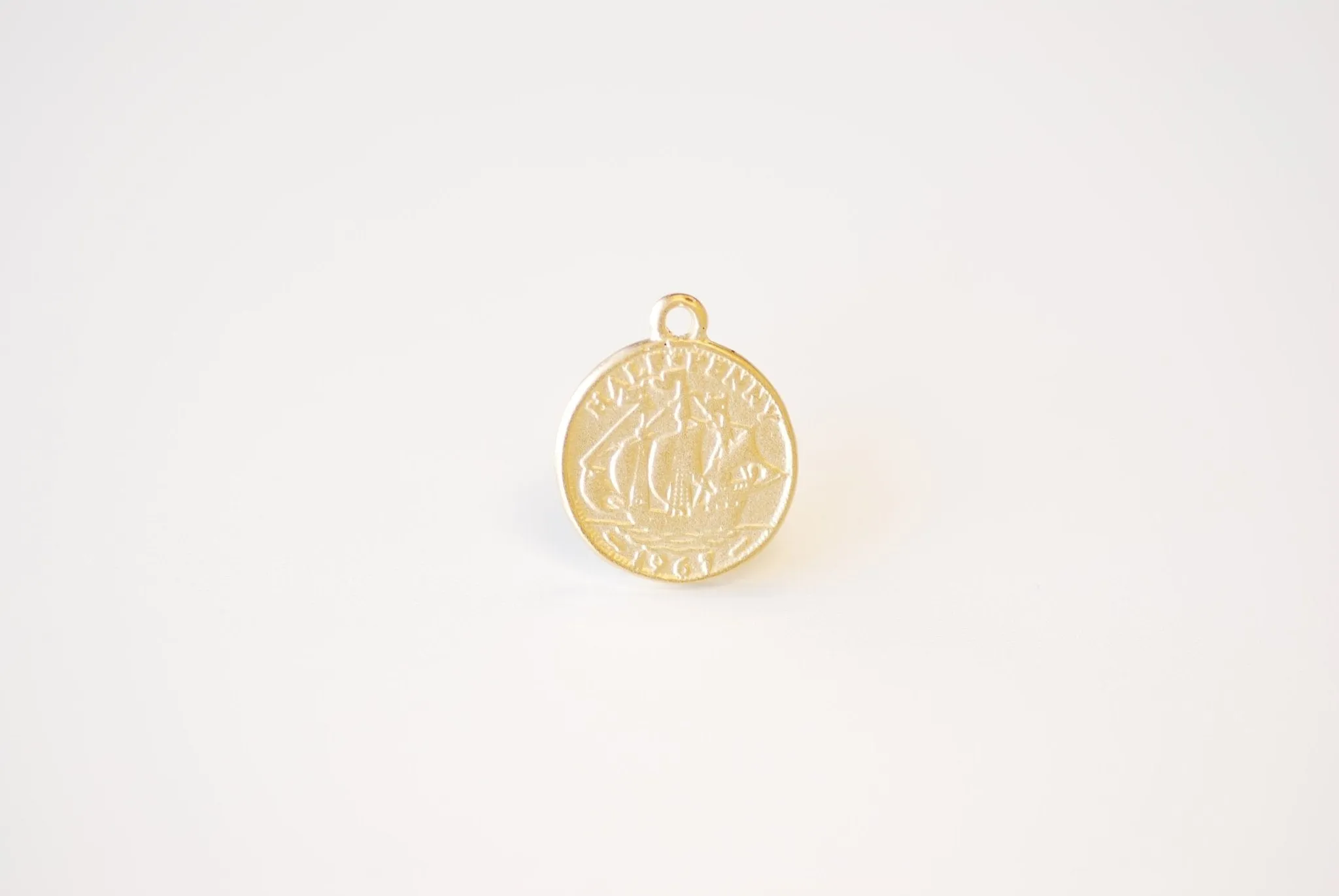 Queen Elizabeth Coin Pendant- 18k gold plated over 925 sterling silver, English Coin, Medallion Pendants, One Pound, 1967 Coin, 492