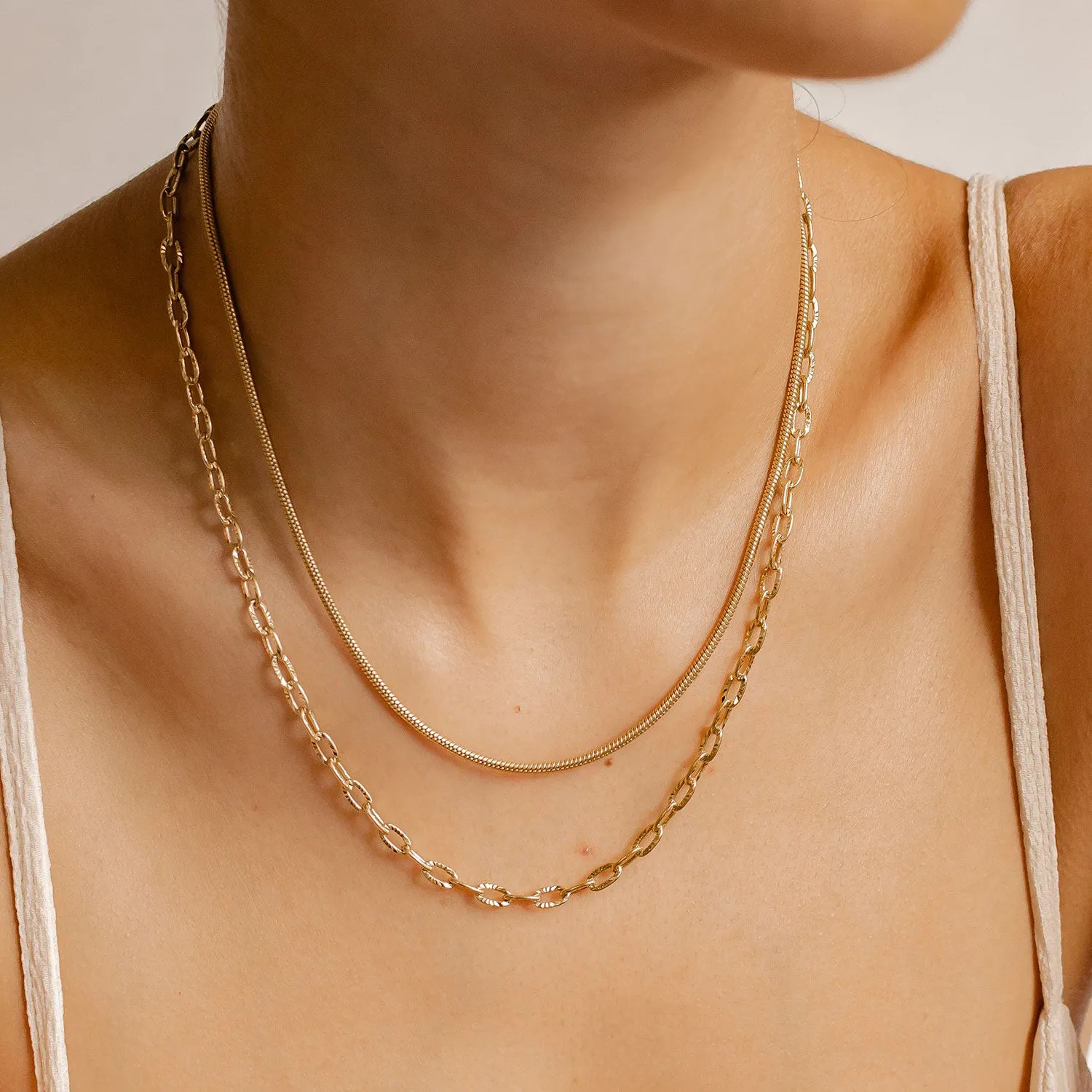 Round Snake Chain Necklace Gold