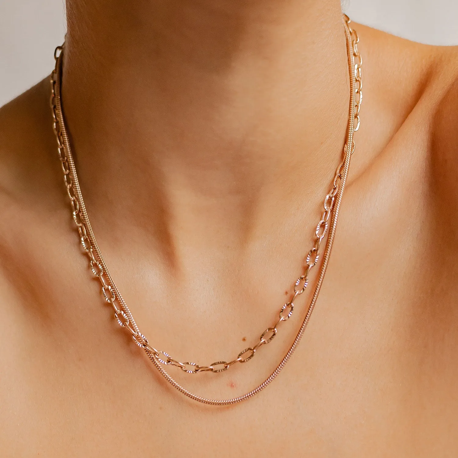 Textured Link Chain Necklace Rose Gold