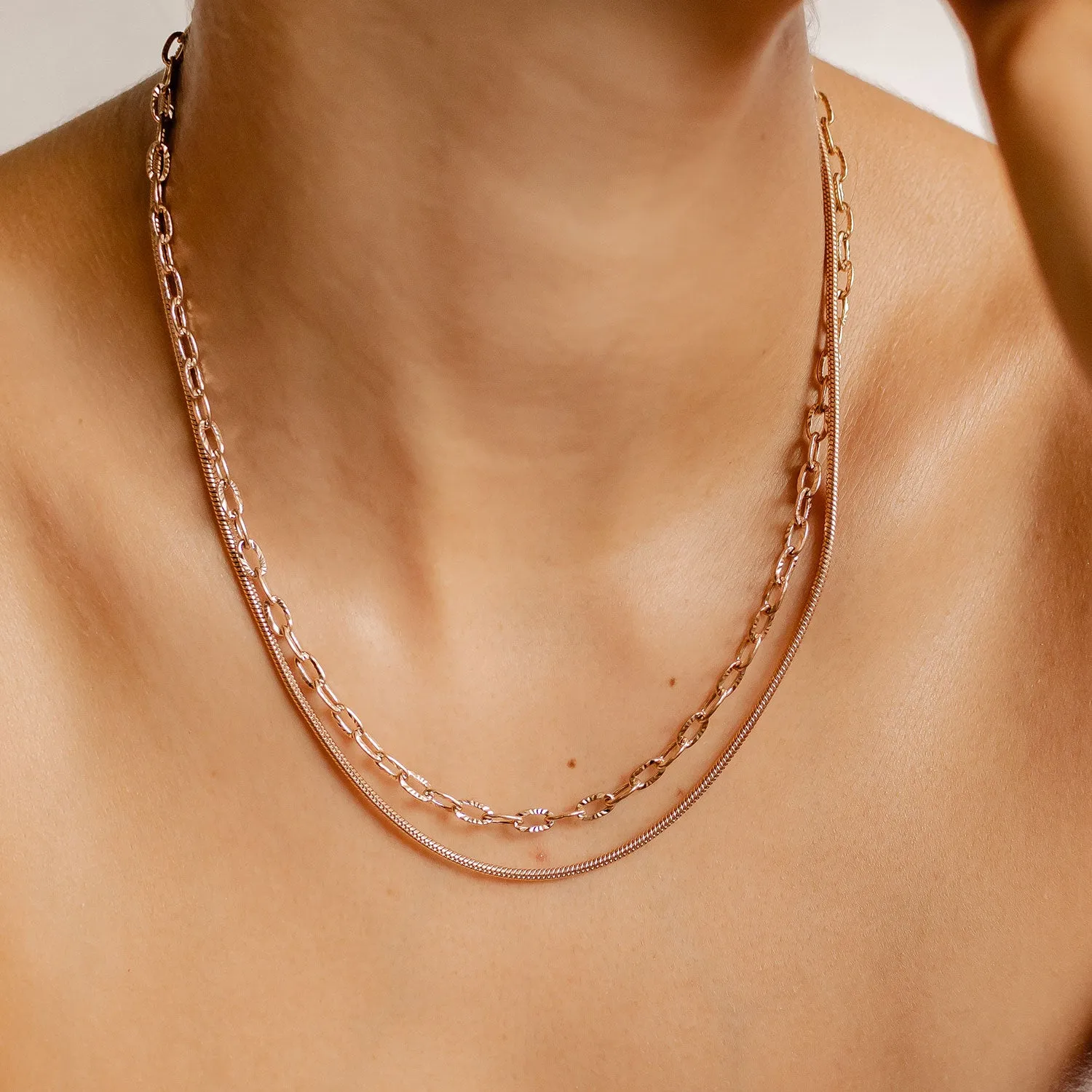 Textured Link Chain Necklace Rose Gold