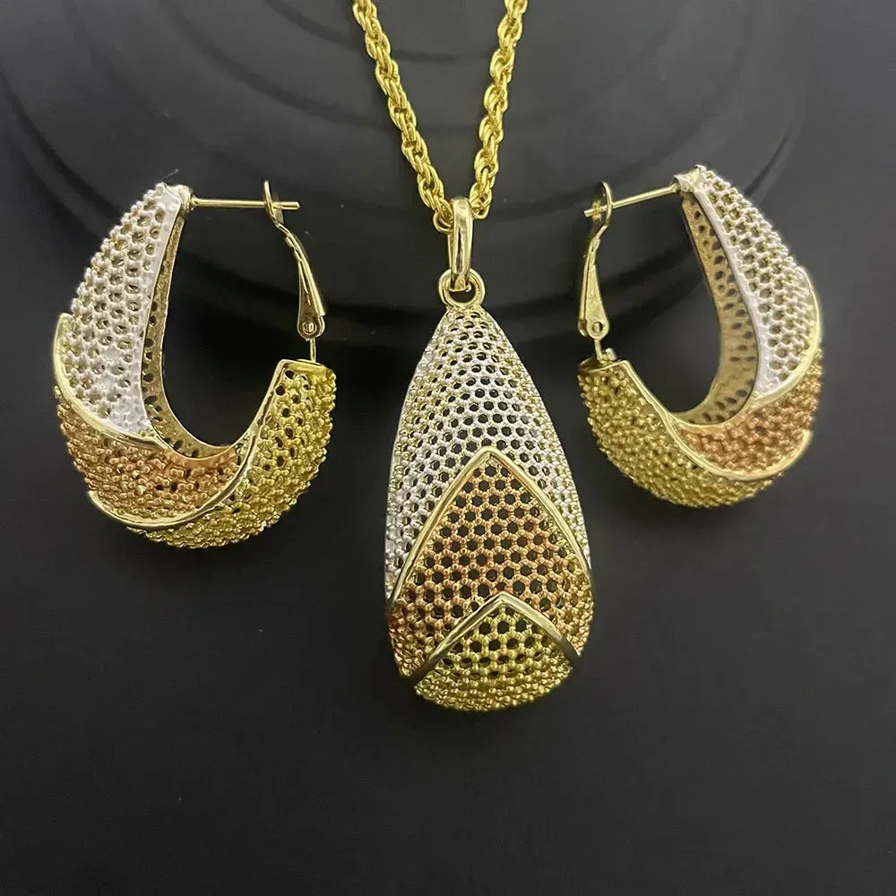 Two-piece set of 24K gold-plated copper jewelry from India and Dubai - gold warped geometry necklaces & earrings - Excellent gift for women