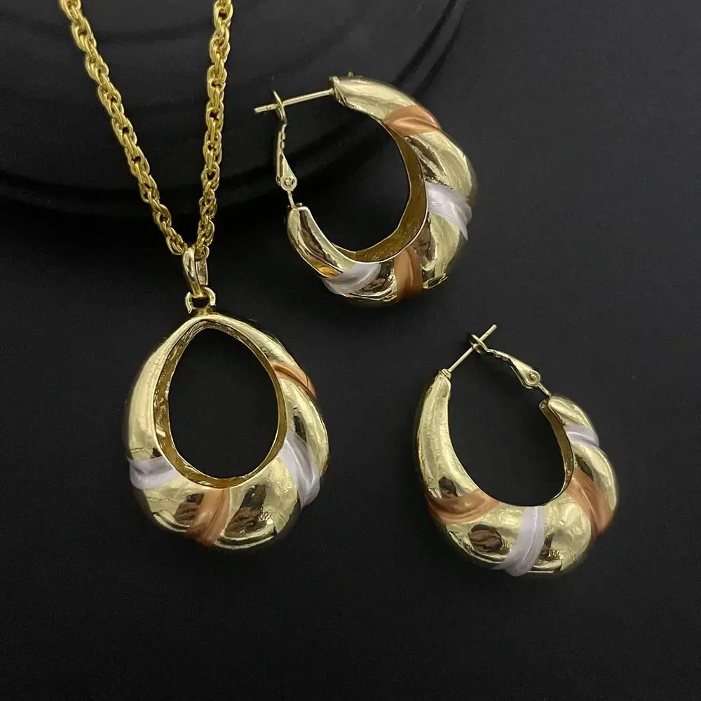 Two-piece set of 24K gold-plated copper jewelry from India and Dubai - gold warped geometry necklaces & earrings - Excellent gift for women