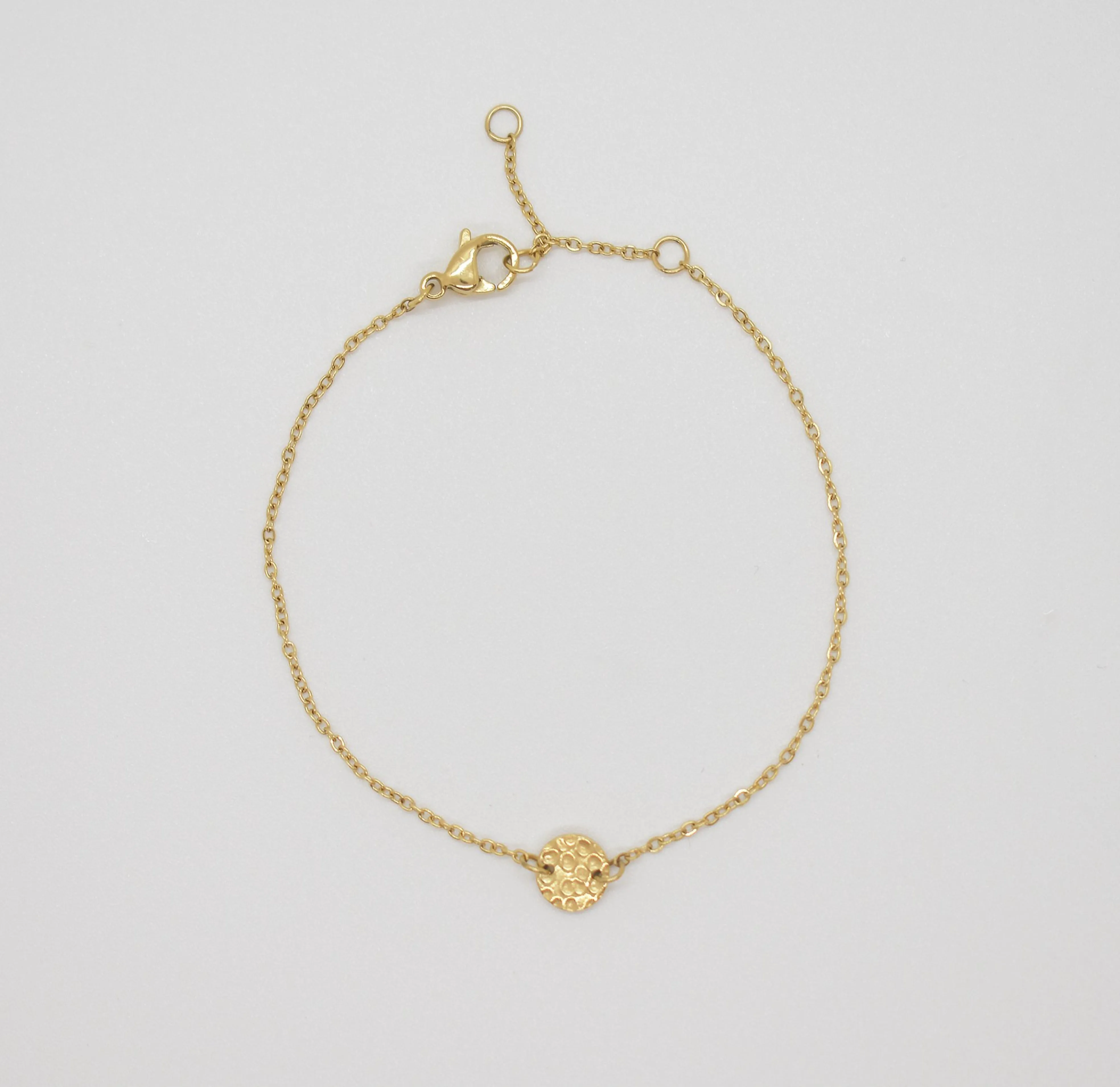 ZOE GOLD DAINTY DISC BRACELET